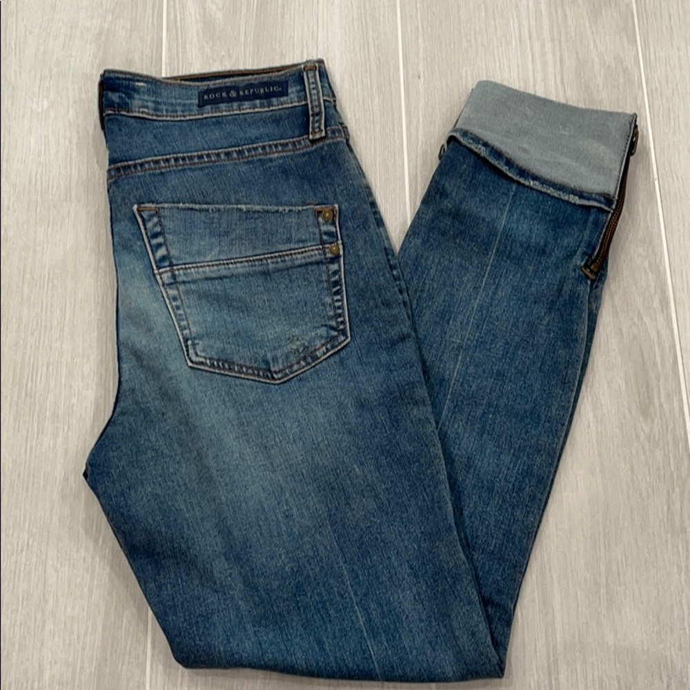 Rock & Republic Cropped Jeans